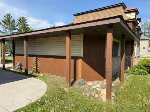 300 Arnold Street, West Concord, MN 55985
