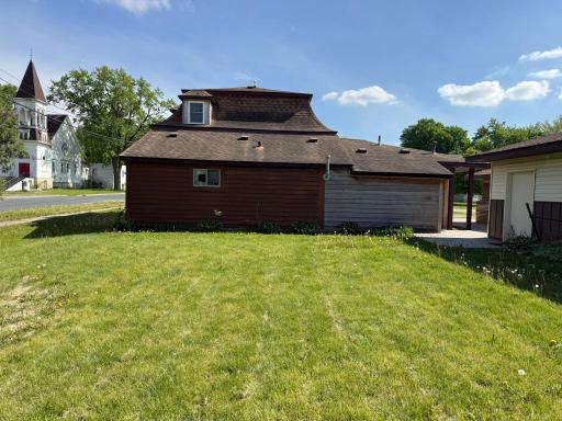 300 Arnold Street, West Concord, MN 55985