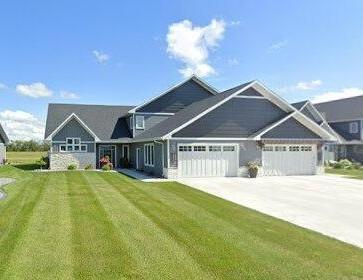 5856 31t St S Fargo.jpg