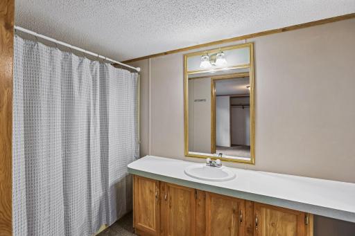 405 Edgar Place, Faribault, MN 55021