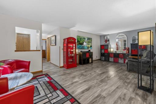 5272 149th Street W, Saint Paul, MN 55124