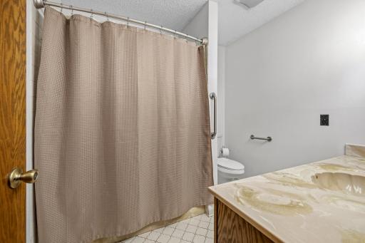 5272 149th Street W, Saint Paul, MN 55124