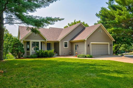 1612 Golf View Drive-5.jpg