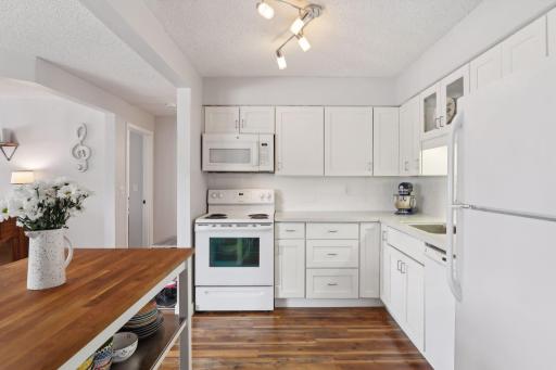 78 10th Street E, 402, Saint Paul, MN 55101