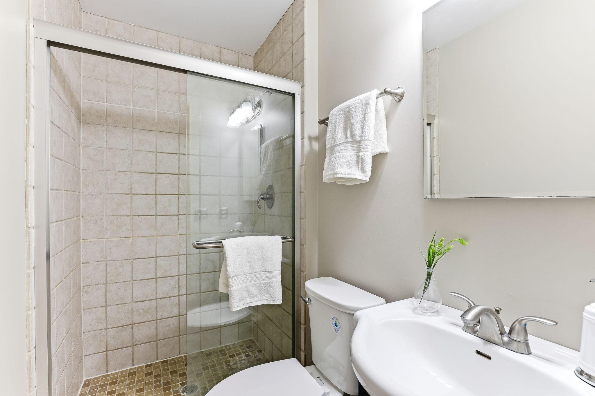 Primary ensuite bath