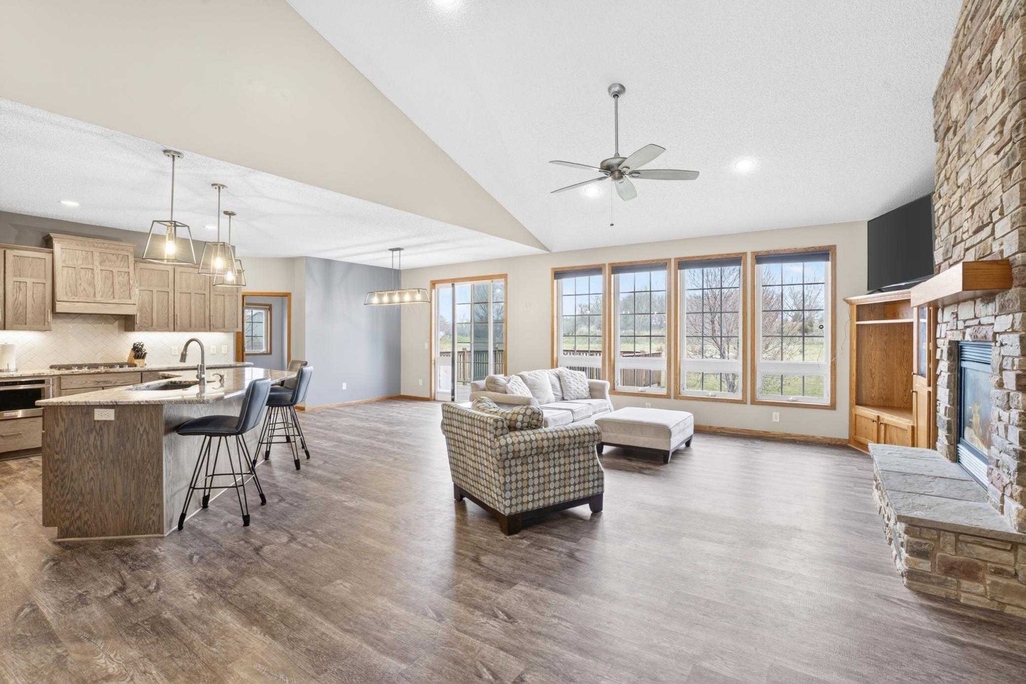 Main floor Open Concept floor plan