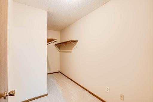 1010 94th Avenue NW, Minneapolis, MN 55433