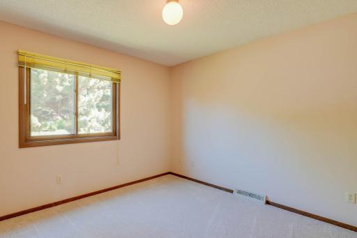 1010 94th Avenue NW, Minneapolis, MN 55433