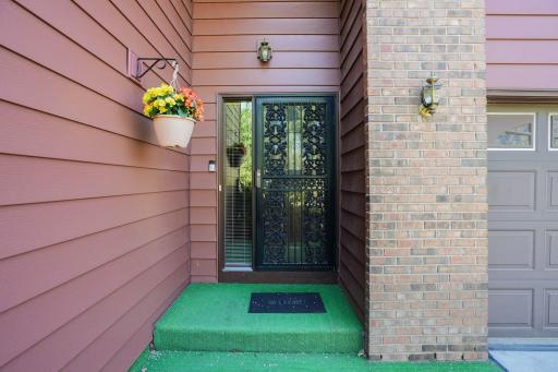 1010 94th Avenue NW, Minneapolis, MN 55433