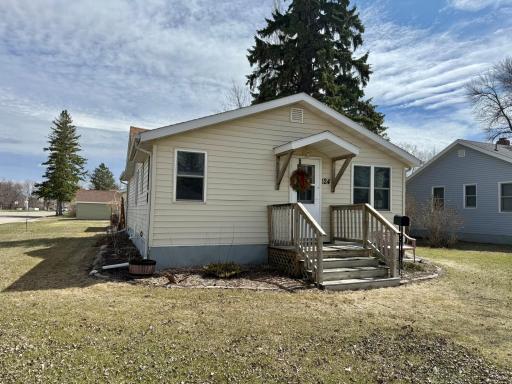 124 State Avenue N, Thief River Falls, MN 56701