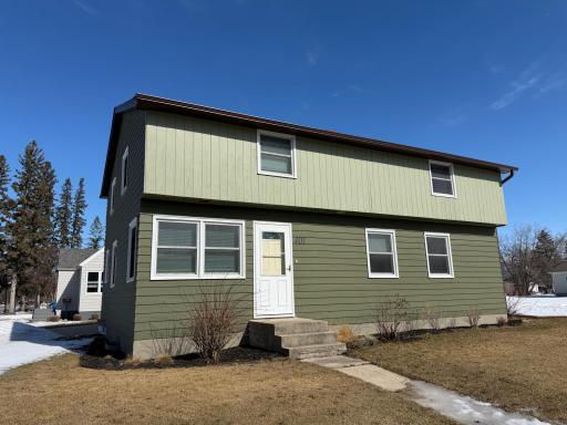 401 Center Street E, Roseau, MN 56751