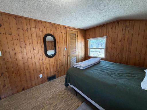 401 Center Street E, Roseau, MN 56751