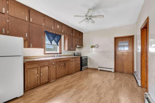 110 1st Street SW, Melrose, MN 56352