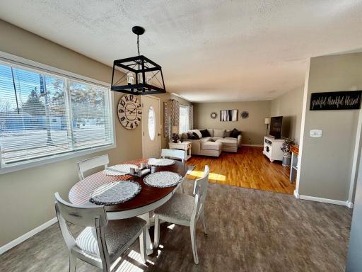 1015 3rd Street NE, Roseau, MN 56751