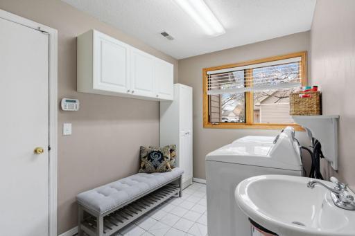 Main level laundry / mud room