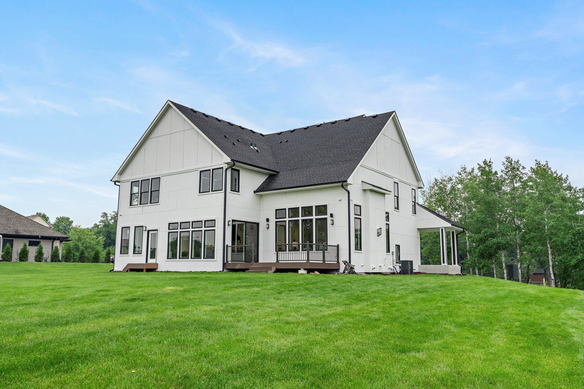 This expansive lot offers the perfect canvas for creating a picturesque living environment.