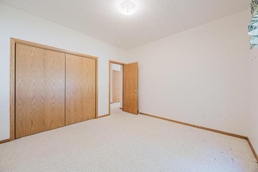 302 Fairway Drive, Casselton, ND 58012