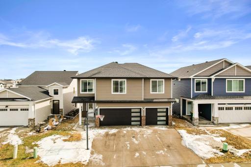 1161 ALBERT Court W, West Fargo, ND 58078