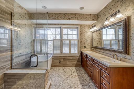 228 Ridgewood Avenue, Minneapolis, MN 55403