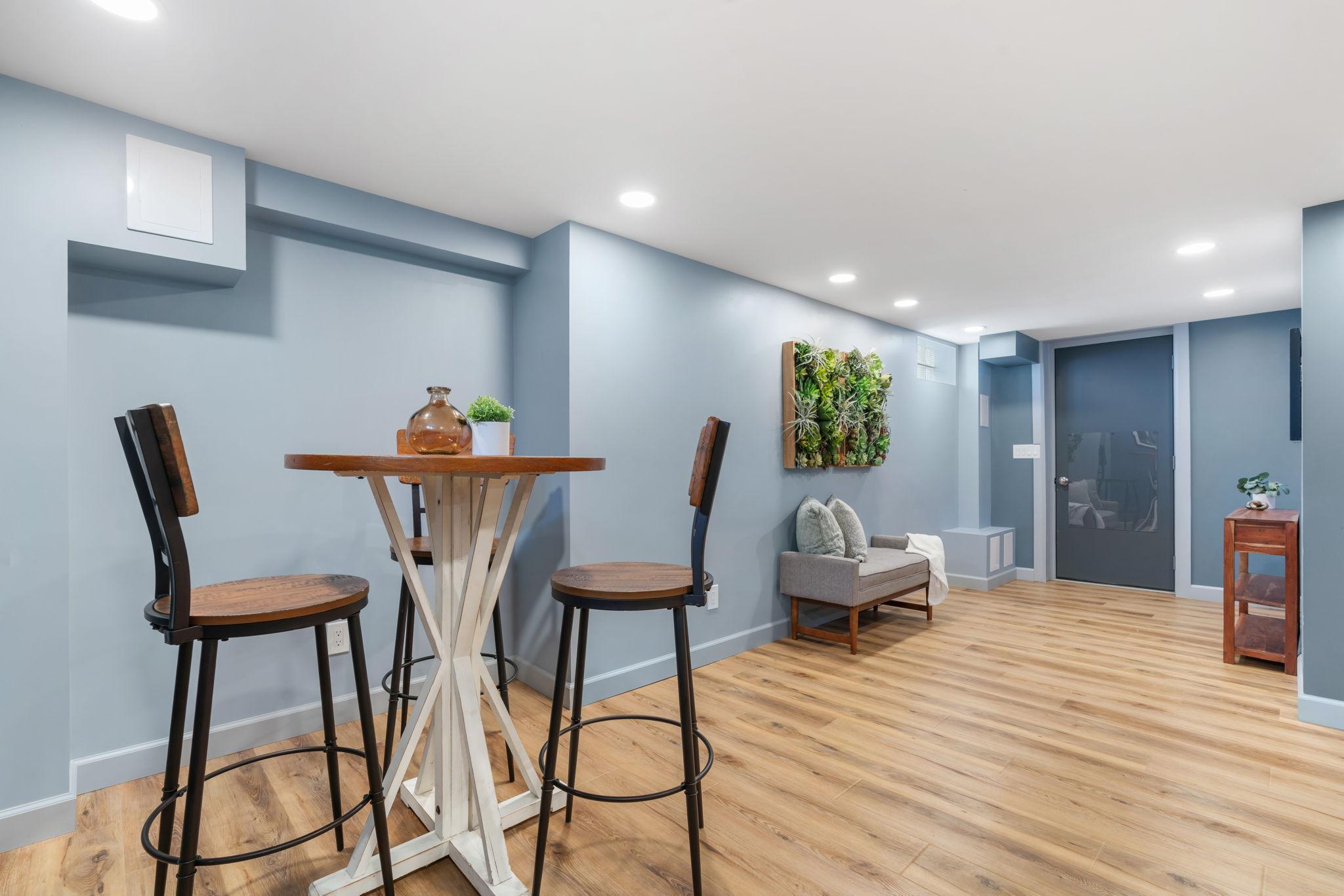 Additional room for a card table