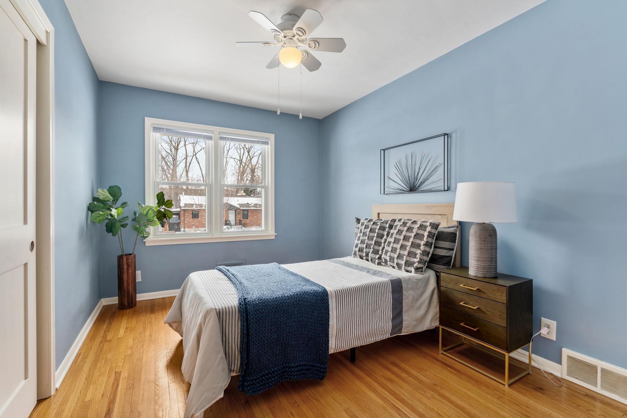 Nice room sizes and good closet space