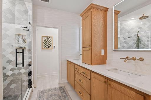 2600 Cedar Green, Minnetonka, MN 55305