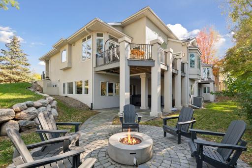 2600 Cedar Green, Minnetonka, MN 55305