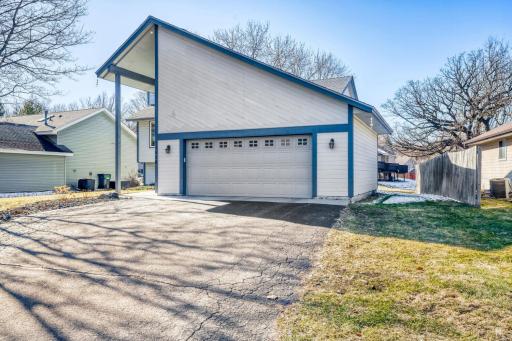 11926 Summerset Lane - Web Quality - 003 - 03 Exterior Front.jpg