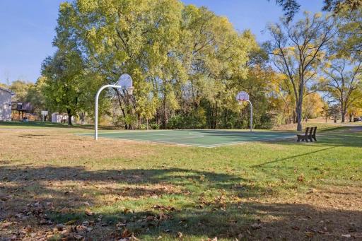 11927 Vintage Street NW, Minneapolis, MN 55433