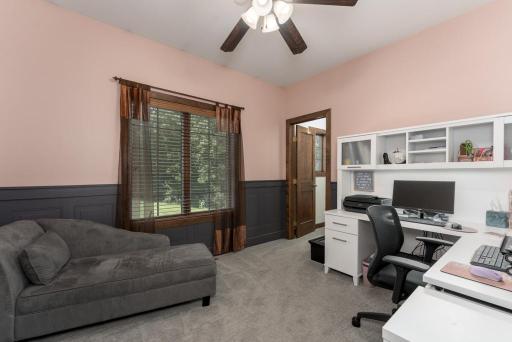 1408 10th Street NE, Sauk Rapids, MN 56379