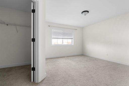 1795 Cleveland Court S, Cambridge, MN 55008