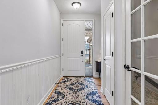 3319 Ridgestone Way, Woodbury, MN 55129