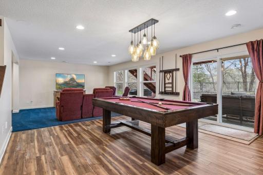 3319 Ridgestone Way, Woodbury, MN 55129