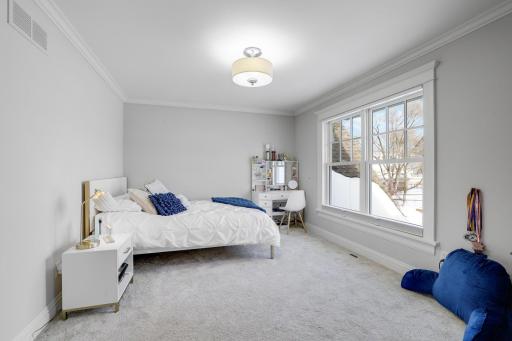 5500 Halifax Lane, Edina, MN 55424