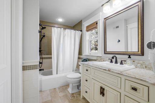 5500 Halifax Lane, Edina, MN 55424