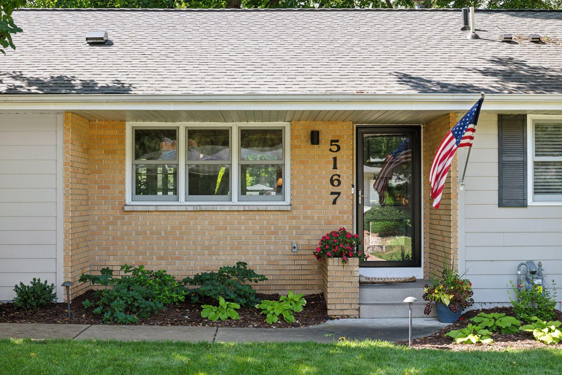 5167 Tifton Drive - Spacecrafting - 0012.jpg