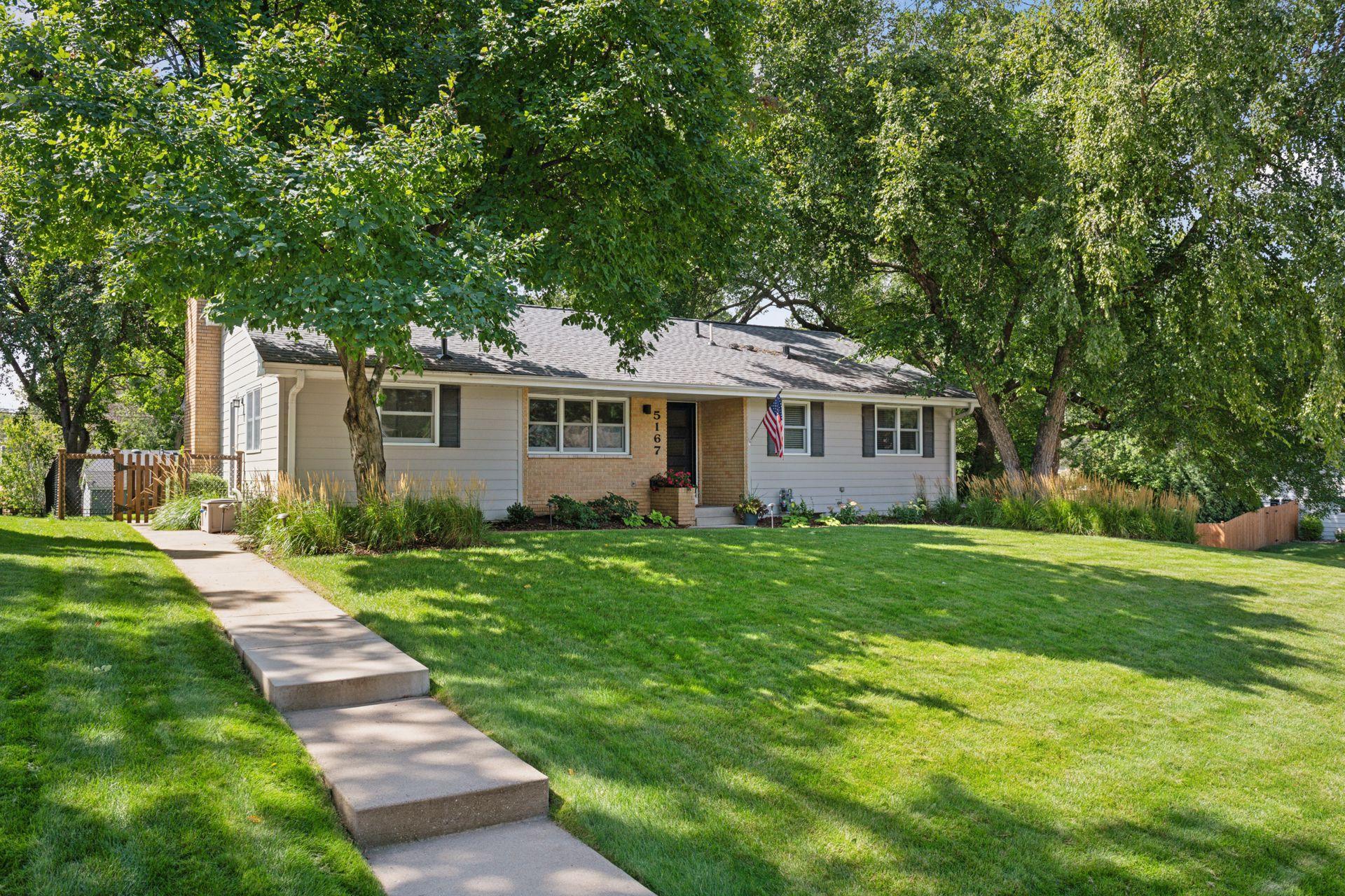 5167 Tifton Drive - Spacecrafting - 0009.jpg