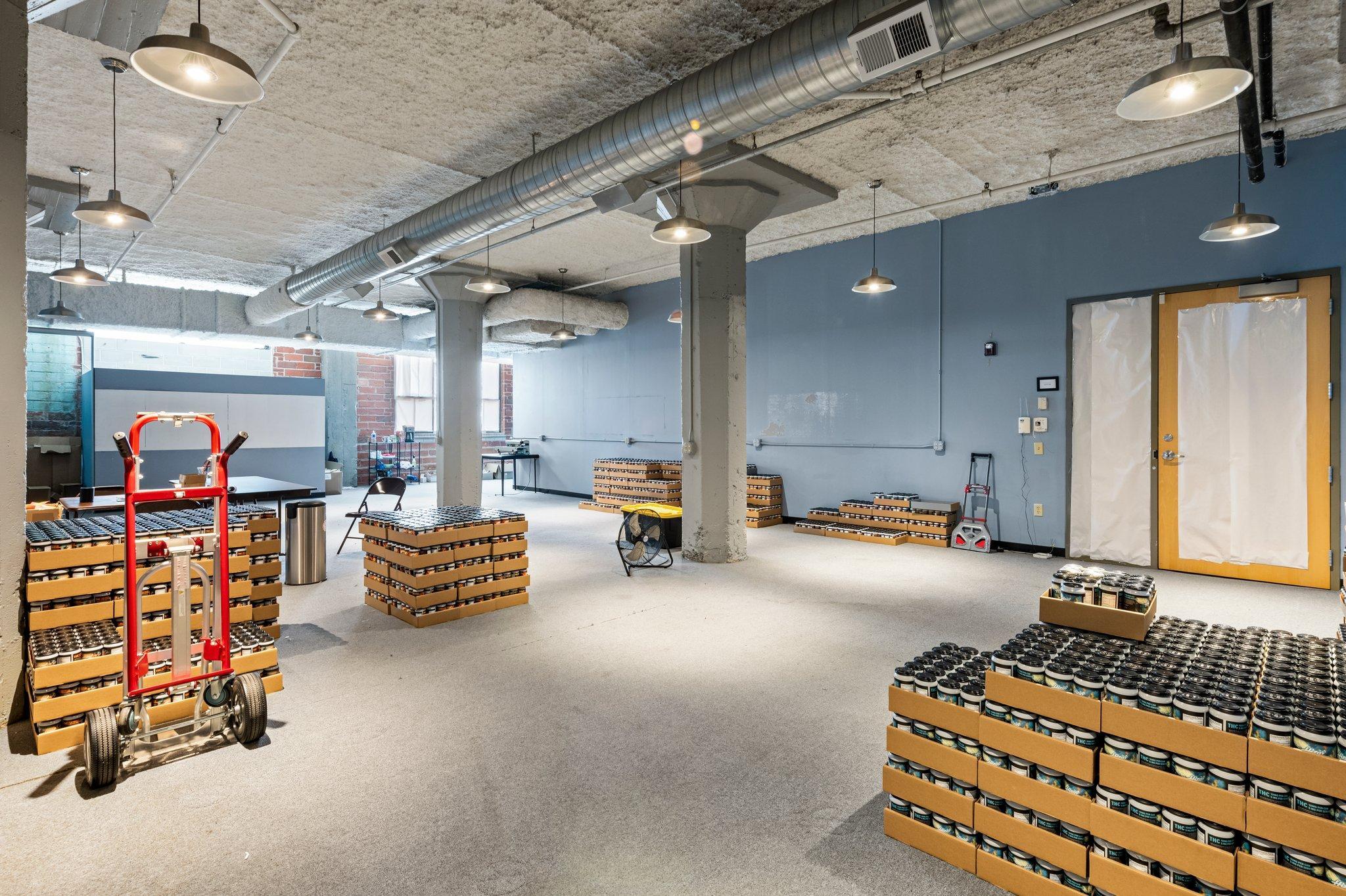 47-web-or-mls-718_N_Washington_Ave-96.jpg