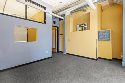 69-web-or-mls-718_N_Washington_Ave-172.jpg