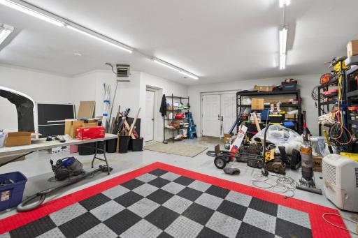 19055 Ridgewood Road, Wayzata, MN 55391