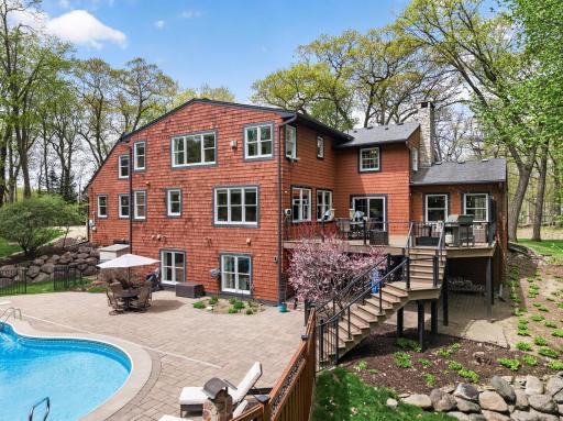 19055 Ridgewood Road, Wayzata, MN 55391