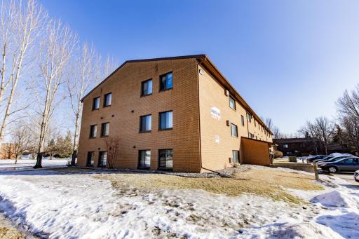 3619 Landeco Lane, Grand Forks, ND 58201