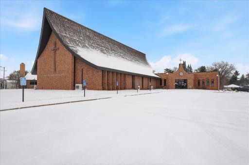 Main sanctuary view.