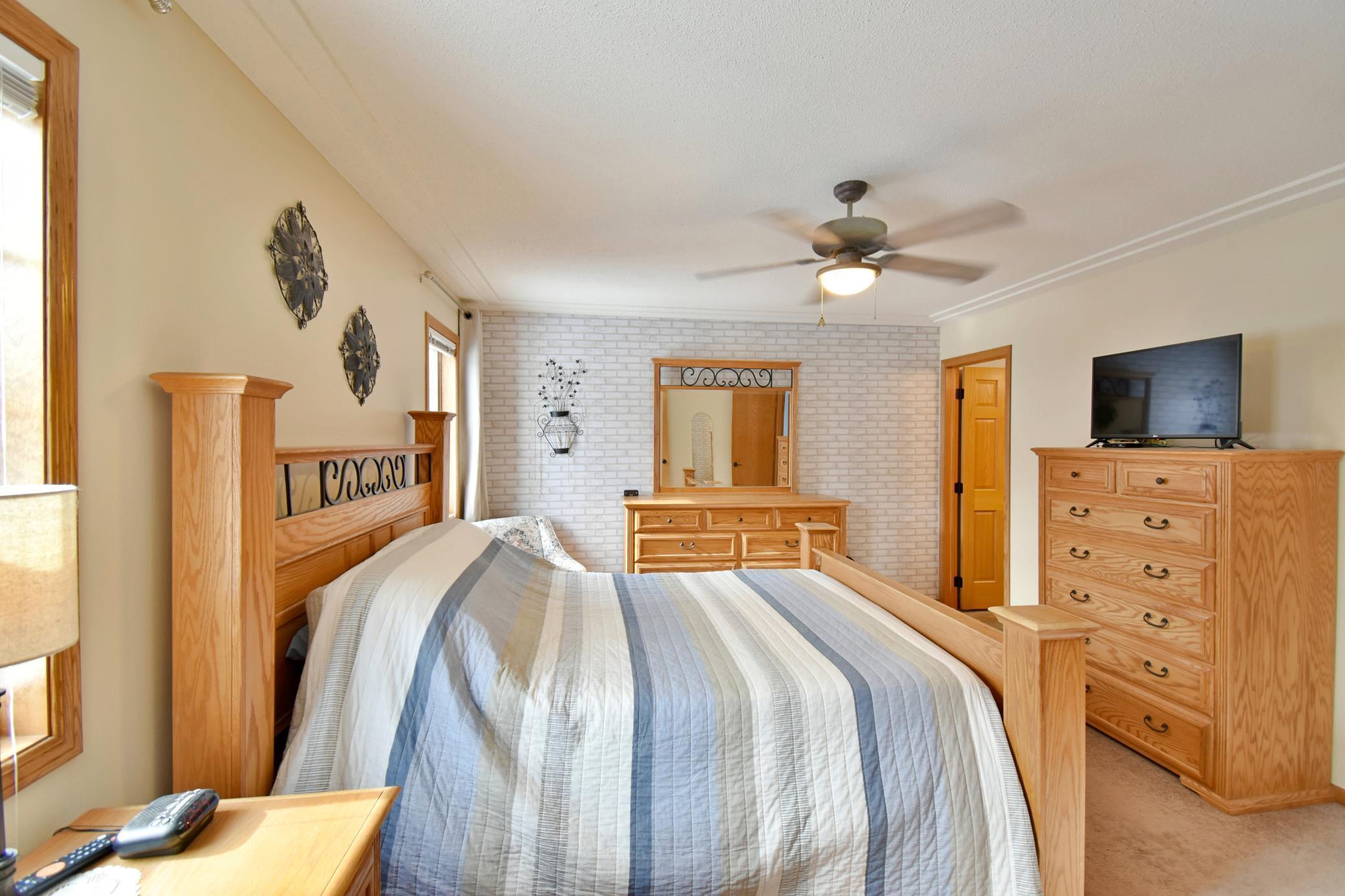 Katie - Sartell Home - 38.jpeg