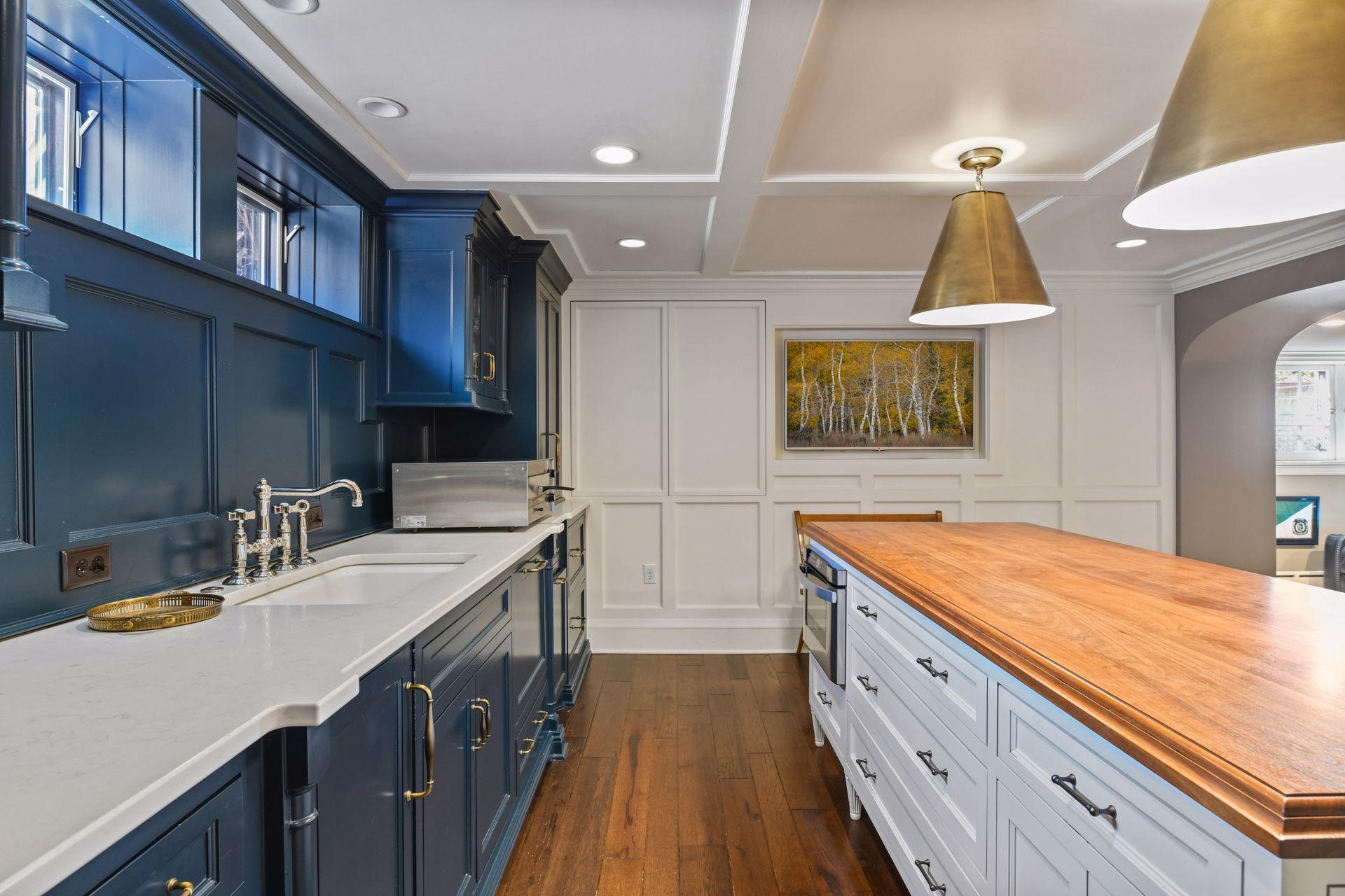 Sink/cabinets and island