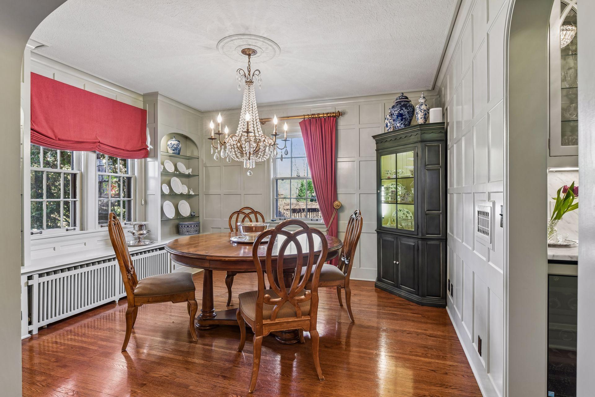 Formal dining room