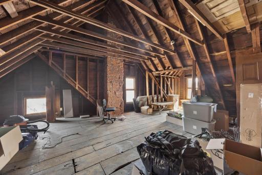 Opportunity to finish third secondary loft