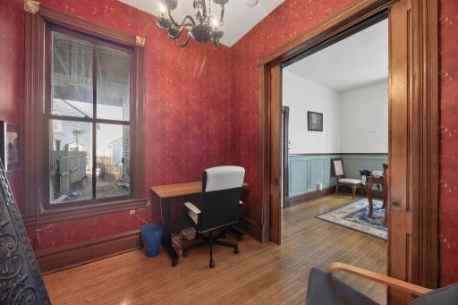 Extra office space room right off the main floor