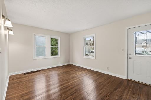 4810 Dupont Avenue N, Minneapolis, MN 55430