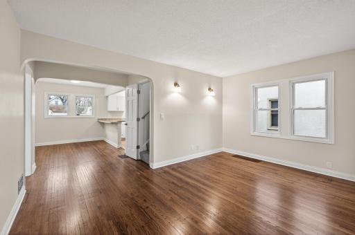 Nice main level flow, making it great for entertaining!